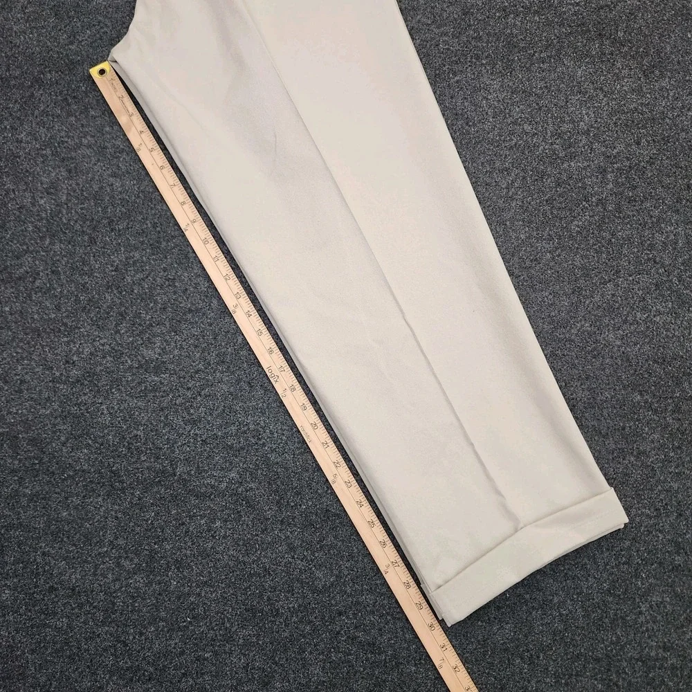 L.L. Bean Mens 35x34 Beige Khaki Pleated Straight Leg‎ Pants Wrinkle Free Office